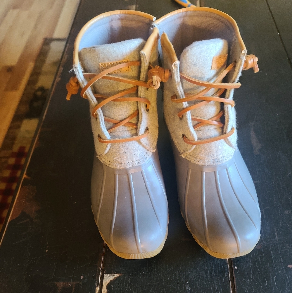 Sperry duck boots